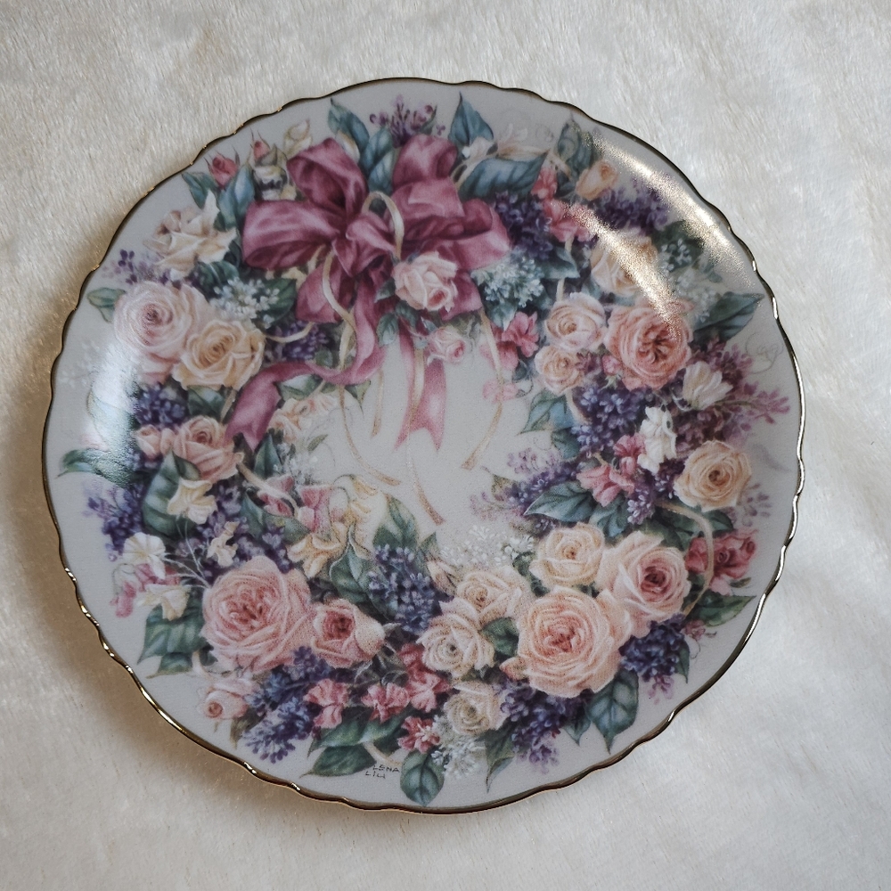 Lena Liu "Circle of Elegance" Collectible Display Plate Vintage